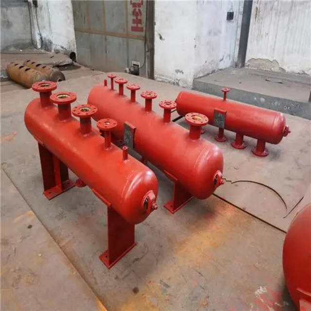 玛沁分集水器安装高度